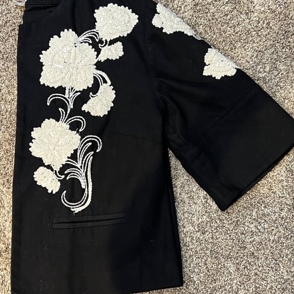 BEAUTIFUL CHICOS BLACK EMBROIDERED AND BEADED JACKET - Picture 2 of 4
